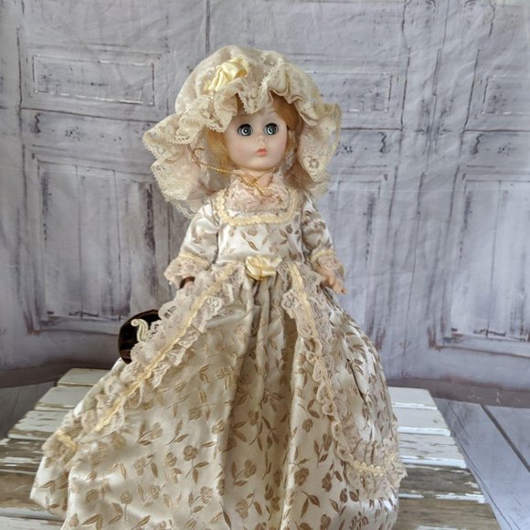 Madame Alexander Martha Washington 1501 First Lady